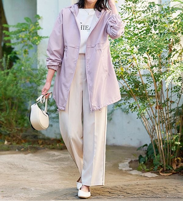 BELLUNA（ベルーナ）の「はっ水加工軽量パーカー（ポーチ付）（パーカー）」｜詳細画像