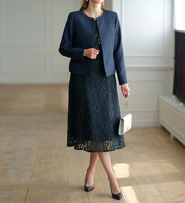 BELLUNA（ベルーナ）の「シャンタン素材ノーカラージャケットレースワンピースアンサンブル（ワンピースセットスーツ）」｜詳細画像