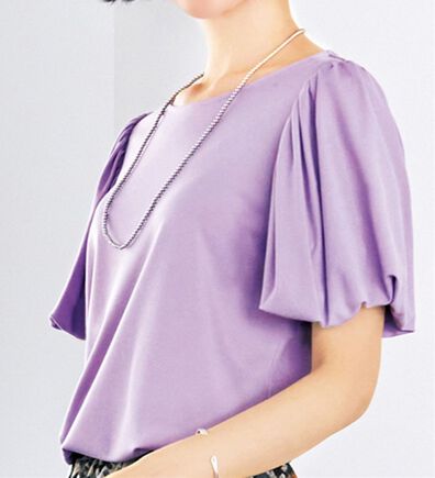 VINNO（ヴィノ）の「ボリューム袖カットソートップス（カットソー）」