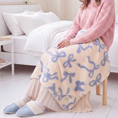 iellio（イエリオ）の「メルティリボン３ｗａｙひざ掛け（肌掛布団・タオルケット）」