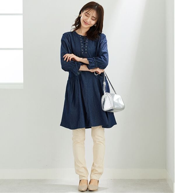 BELLUNA（ベルーナ）の「胸元レースアップデニムワンピース（その他ワンピース）」｜詳細画像