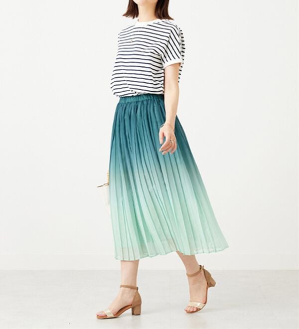 BELLUNA（ベルーナ）の「プリーツデザイングラデーションスカート（ロングスカート）」｜詳細画像