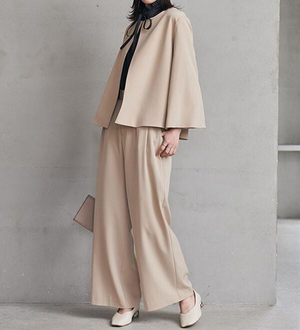 RANAN（ラナン）の「【２点セット】防しわ！洗える！ケープライクジャケットセットアップ（パンツスーツ）」｜詳細画像