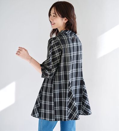 BELLUNA（ベルーナ）の「着痩せ！サッカー素材切替ブラウス（ブラウス）」