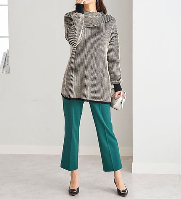 BELLUNA（ベルーナ）の「ボタン使いストライプジャカード切替ニットチュニック（チュニック）」｜詳細画像