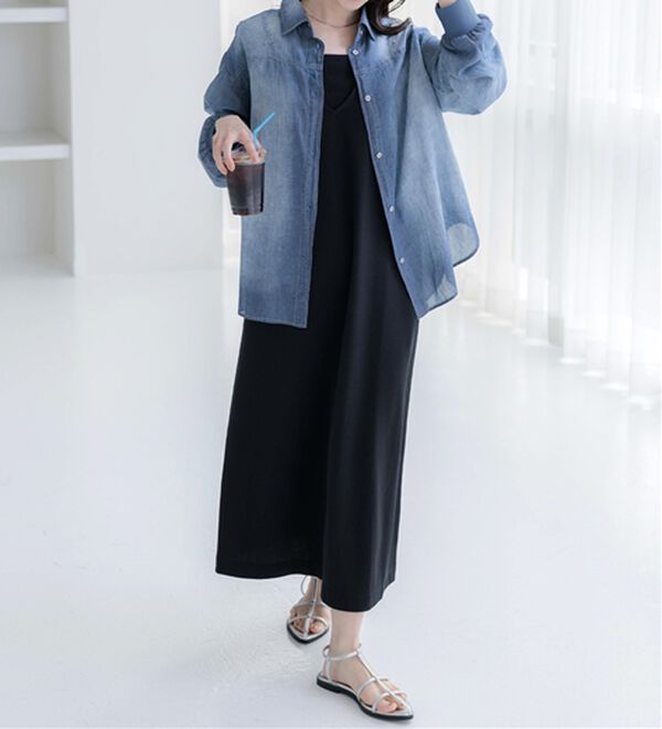BELLUNA（ベルーナ）の「柔らかシアーデニム素材シャツチュニック（シャツ）」｜詳細画像