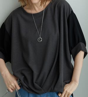 BELLUNA（ベルーナ）の「&ldquo;2点セット&rdquo;ネックレス付！異素材裾タックプルオーバー（カットソー）」｜詳細画像