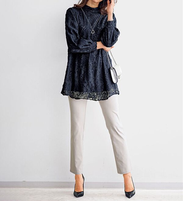 BELLUNA（ベルーナ）の「【一枚でエレガント！】ふんわり総レーススタンド衿チュニック（チュニック）」｜詳細画像