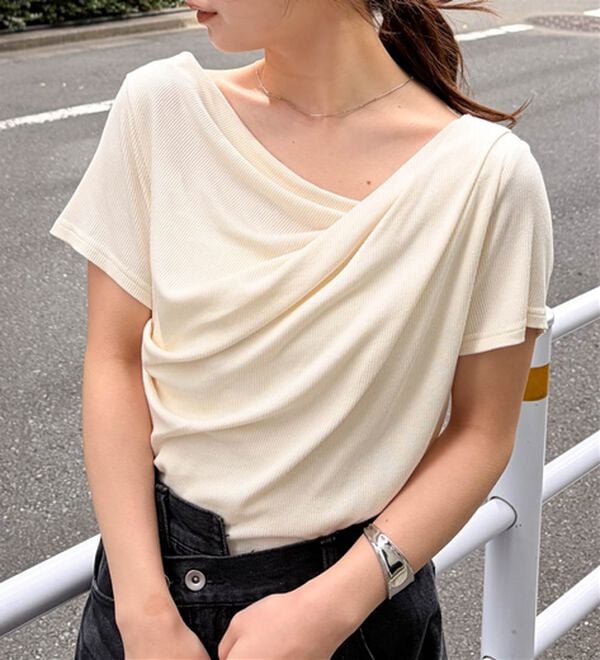 RANAN（ラナン）の「【ひんやり/UV対策】上品ドレープリブTシャツ（カットソー）」｜詳細画像