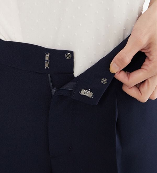 BELLUNA（ベルーナ）の「＜Ｃ／Ｓ＞センタータックテーパードパンツ（テーパードパンツ）」｜詳細画像