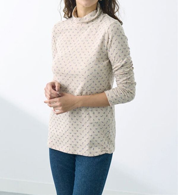 BELLUNA（ベルーナ）の「【選べる衿】肌に優しい綿１００％暖か発熱素材プルオーバー＜ベルホット　コットン＞（カットソー）」｜詳細画像