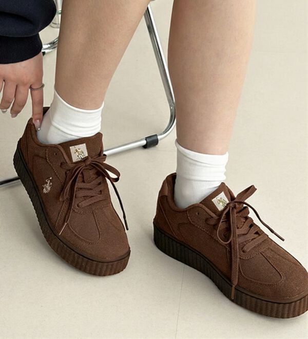 GeeRA（ジーラ）の「【U.S. POLO ASSN.】厚底スニーカー（スニーカー）」｜ブラウン