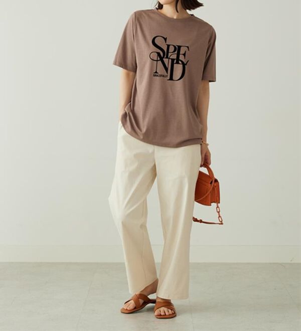 BELLUNA（ベルーナ）の「フロッキープリントロゴプルオーバー（カットソー）」｜詳細画像