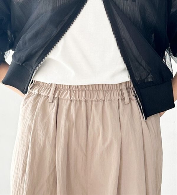 GeeRA（ジーラ）の「さらとろ素材が嬉しい！ダブルタックワイドパンツ（フルレングスパンツ）」｜詳細画像