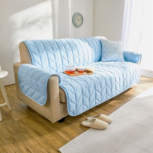 iellio（イエリオ）の「【８日間限定価格】ひんやりもちもち冷感ソファカバー＜滑りにくい・洗える・接触冷感・抗菌防臭・防ダニ・ソファーカバー＞（ソファーカバー）」｜詳細画像