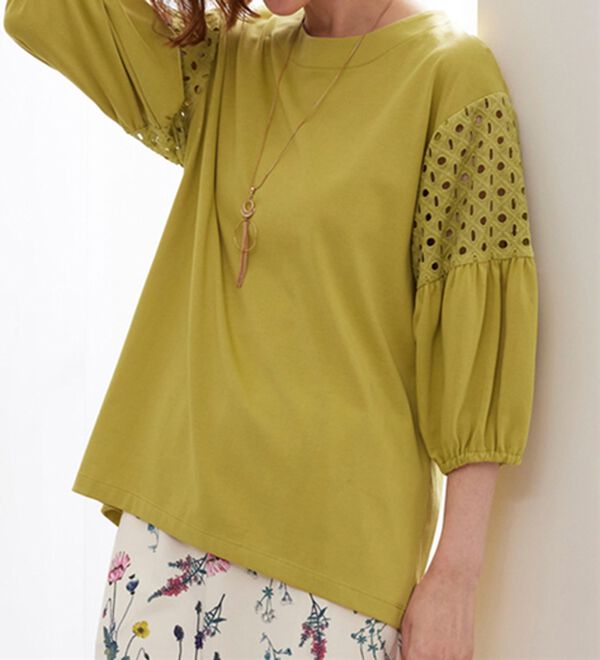 BELLUNA（ベルーナ）の「ボリューム袖レース切替プルオーバー（カットソー）」｜詳細画像