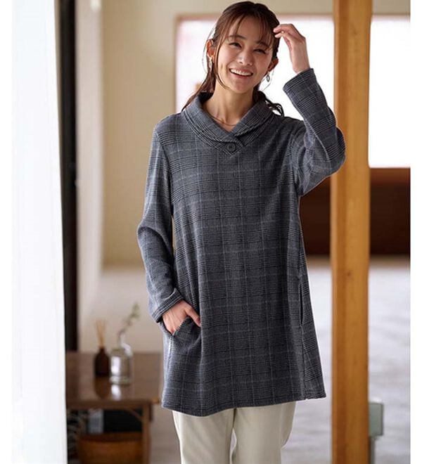 BELLUNA（ベルーナ）の「まるで着る毛布！裏ファーデザインチュニック（チュニック）」｜詳細画像