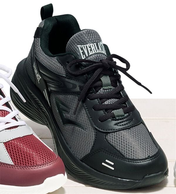「ゆったり４Ｅブランドスニーカーコレクション（メンズスニーカー）」｜ブラック(エバーラスト)