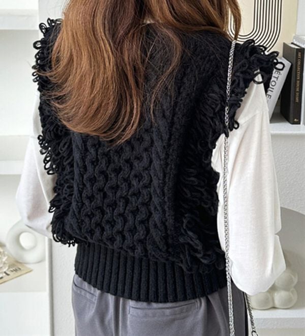 GeeRA（ジーラ）の「フリンジニットベスト（ベスト）」｜詳細画像