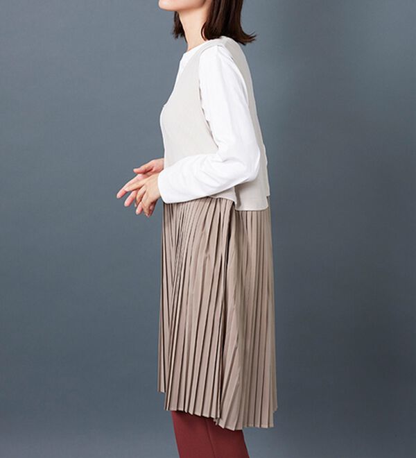 BELLUNA（ベルーナ）の「【Ｌａｇｒｉｌｕａ】異素材切替プリーツロングベスト（ジレ）」｜詳細画像