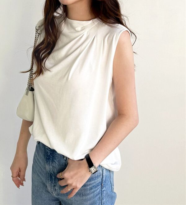 GeeRA（ジーラ）の「ドレープデザイントップス（カットソー）」｜詳細画像