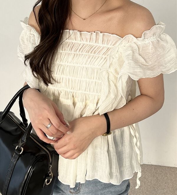 GeeRA（ジーラ）の「フリルシャーリングブラウス（ブラウス）」｜詳細画像