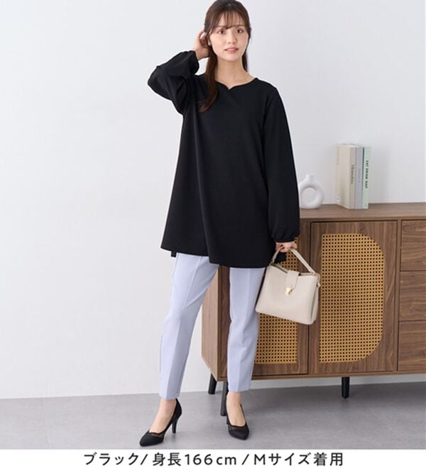 alotta（アロッタ）の「【シワになりにくい】柔らかエンボス素材フレアーロングチュニックＴシャツ（チュニック）」｜詳細画像