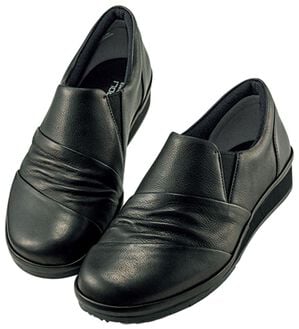 BELLUNA（ベルーナ）の「５Ｅ牛革切替ギャザースリッポン（スリッポン）」｜ブラック