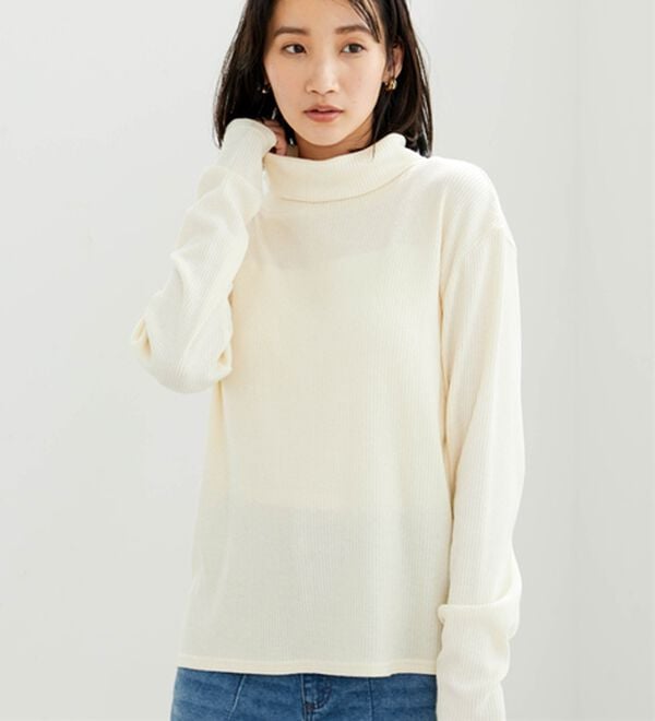 BELLUNA（ベルーナ）の「まるでニット！サラッと軽いリブハイネックプルオーバー（カットソー）」｜詳細画像
