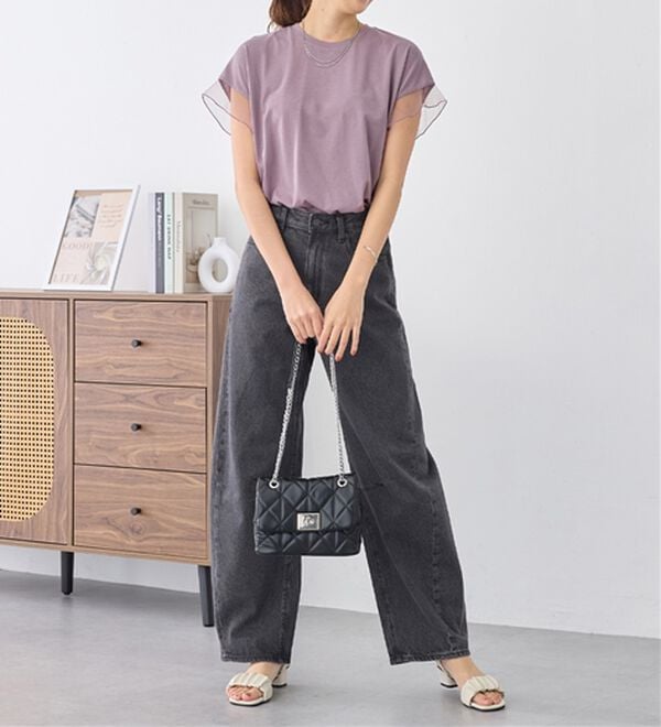 alotta（アロッタ）の「１枚でこなれ感！袖チュールデザイン綿混Ｔシャツ（Tシャツ）」｜詳細画像