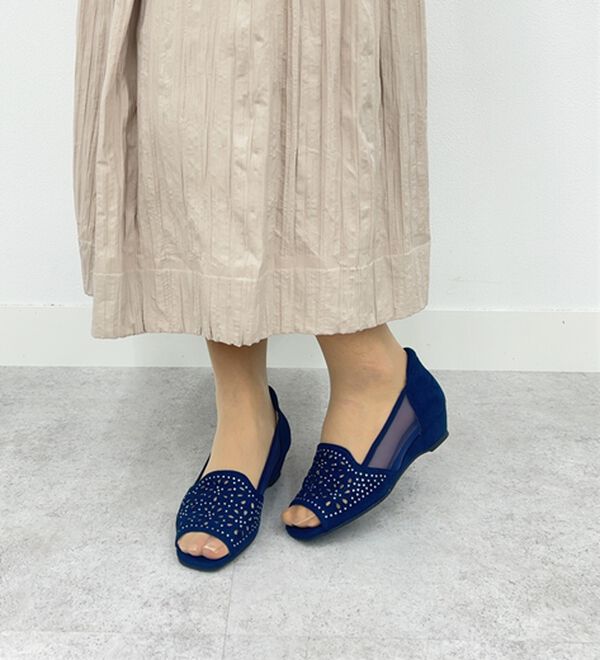 BELLUNA（ベルーナ）の「４Ｅチュールレースウェッジパンプス（パンプス）」｜詳細画像