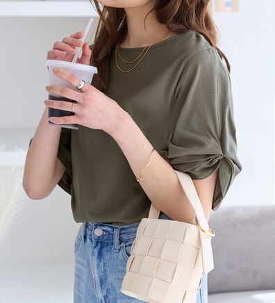 Viola e Viola（ヴィオラ エ ヴィオラ）の「綿１００％袖タックＴシャツ（Tシャツ）」