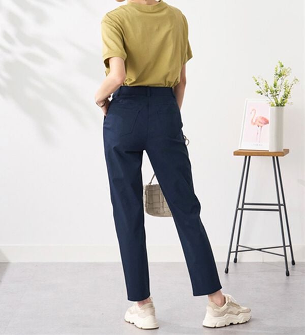 BELLUNA（ベルーナ）の「ひんやり！キシリトールプリント美脚テーパードパンツ（テーパードパンツ）」｜詳細画像