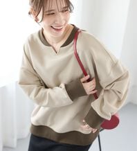 Viola e Viola（ヴィオラ エ ヴィオラ）の「配色デザイン綿混スウェット（カットソー）」