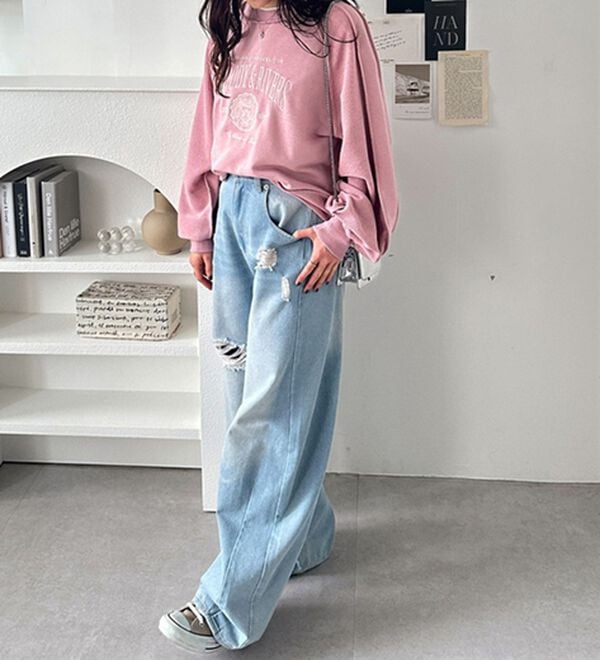 GeeRA（ジーラ）の「リメイク風刺しゅうロゴ裏毛スウェット（カットソー）」｜詳細画像