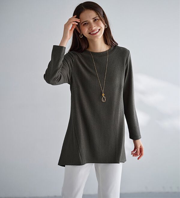 BELLUNA（ベルーナ）の「ふくれ素材フレアーデザインストレッチチュニック（チュニック）」｜詳細画像