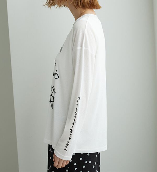 BELLUNA（ベルーナ）の「シアー素材ラクガキ風ロゴプルオーバー（カットソー）」｜詳細画像