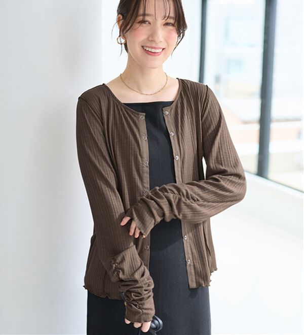 Viola e Viola（ヴィオラ エ ヴィオラ）の「針抜きシアードットボタンカーデ（その他カーディガン）」｜モカブラウン