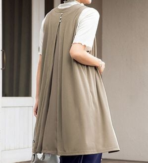 ルフラン（ルフラン）の「後ろ姿美人切替えロングジレ（ジレ）」｜ベージュ