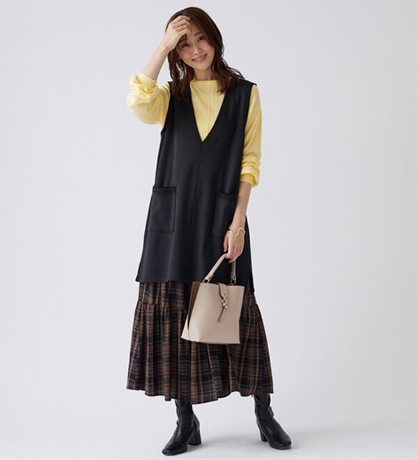 BELLUNA（ベルーナ）の「なめらか裏ベロアジャンパースカート（ジャンパースカート）」｜詳細画像