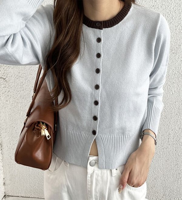 GeeRA（ジーラ）の「裾スリットカーデ（ニットカーディガン）」｜ブルー