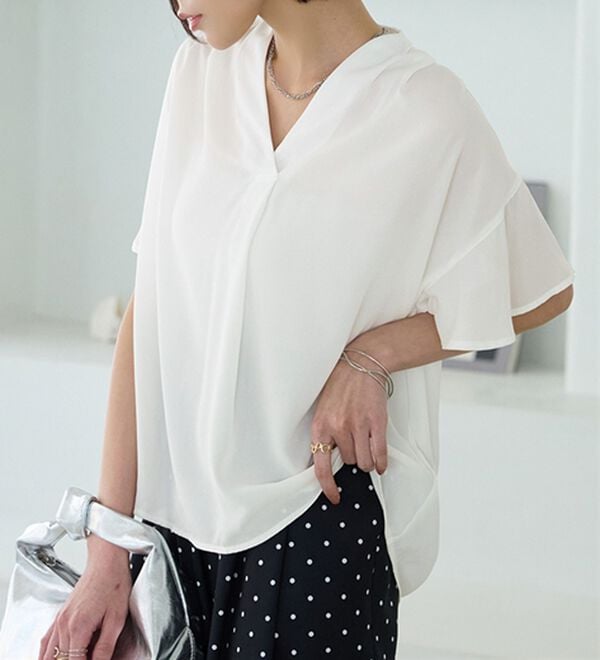 GeeRA（ジーラ）の「【再入荷】サラサラ涼しい！着やせも叶うフレアー袖ブラウス（ブラウス）」｜詳細画像