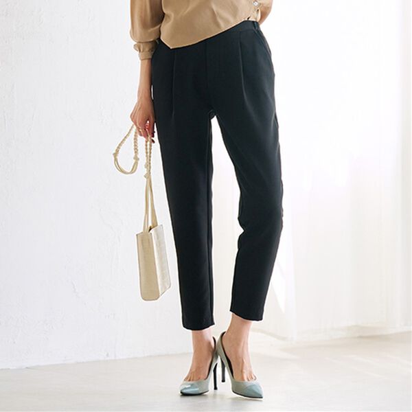 RANAN（ラナン）の「あったか！裏起毛美脚シルエットタックパンツ（フルレングスパンツ）」｜ブラック