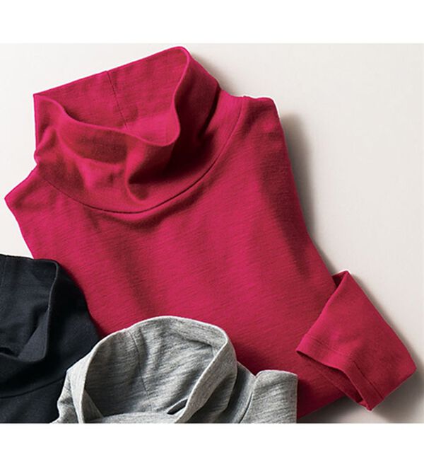 VINNO（ヴィノ）の「＜日本製＞贅沢プレミアムウール１００％プルオーバー（カットソー）」｜ラズベリー