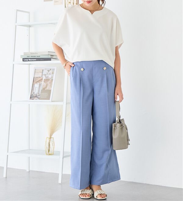 alotta（アロッタ）の「着痩せが叶うドルマンスリーブきれいめカットソー（カットソー）」｜詳細画像