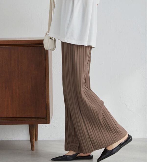 RANAN（ラナン）の「【セルフカットOK】ひんやりセミワイドプリーツパンツ（フルレングスパンツ）」｜ベージュ