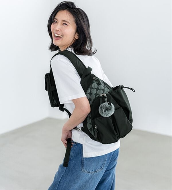 BELLUNA（ベルーナ）の「気がきく小回り優秀ボディバッグ（リュック）」｜詳細画像