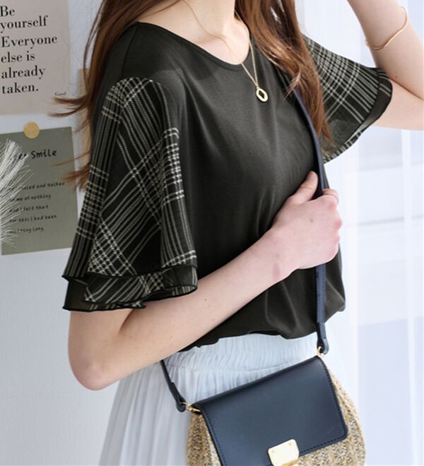 Viola e Viola（ヴィオラ エ ヴィオラ）の「【５つの機能付】袖シフォンゆるＴシャツ（Tシャツ）」｜詳細画像