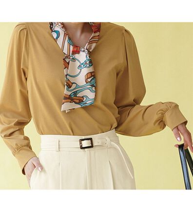 RANAN（ラナン）の「スカーフ付キレイ見えカットソーブラウス（ブラウス）」