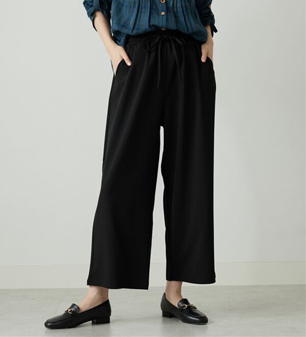 BELLUNA（ベルーナ）の「【接触冷感/UVカット/吸水速乾/イージーケア】カナパストレッチ素材ワイドパンツ（ワイドパンツ・ガウチョ）」｜黒